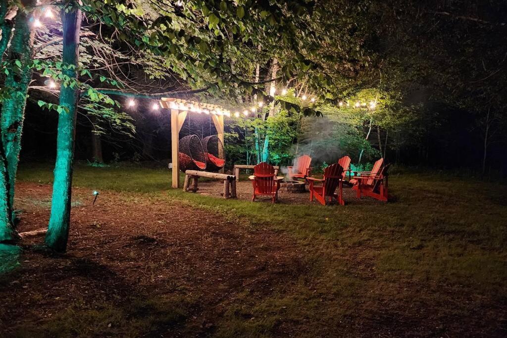 Mountain Blue Vista - Luxury Retreat Near Ski Resorts With Pond, Firepit And Hot Tub Windham Extérieur photo