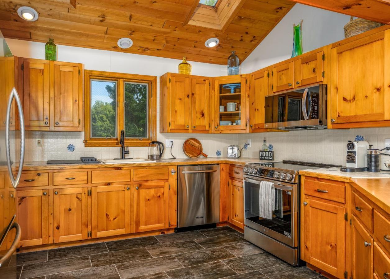 Mountain Blue Vista - Luxury Retreat Near Ski Resorts With Pond, Firepit And Hot Tub Windham Extérieur photo